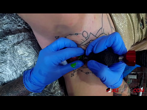 ❤️ Extrem tattooed Hottie Sully Savage krut en Tattoo op hirem Klitoris ❤️❌ Porno vk op lb.robosexshop.ru ❌❤